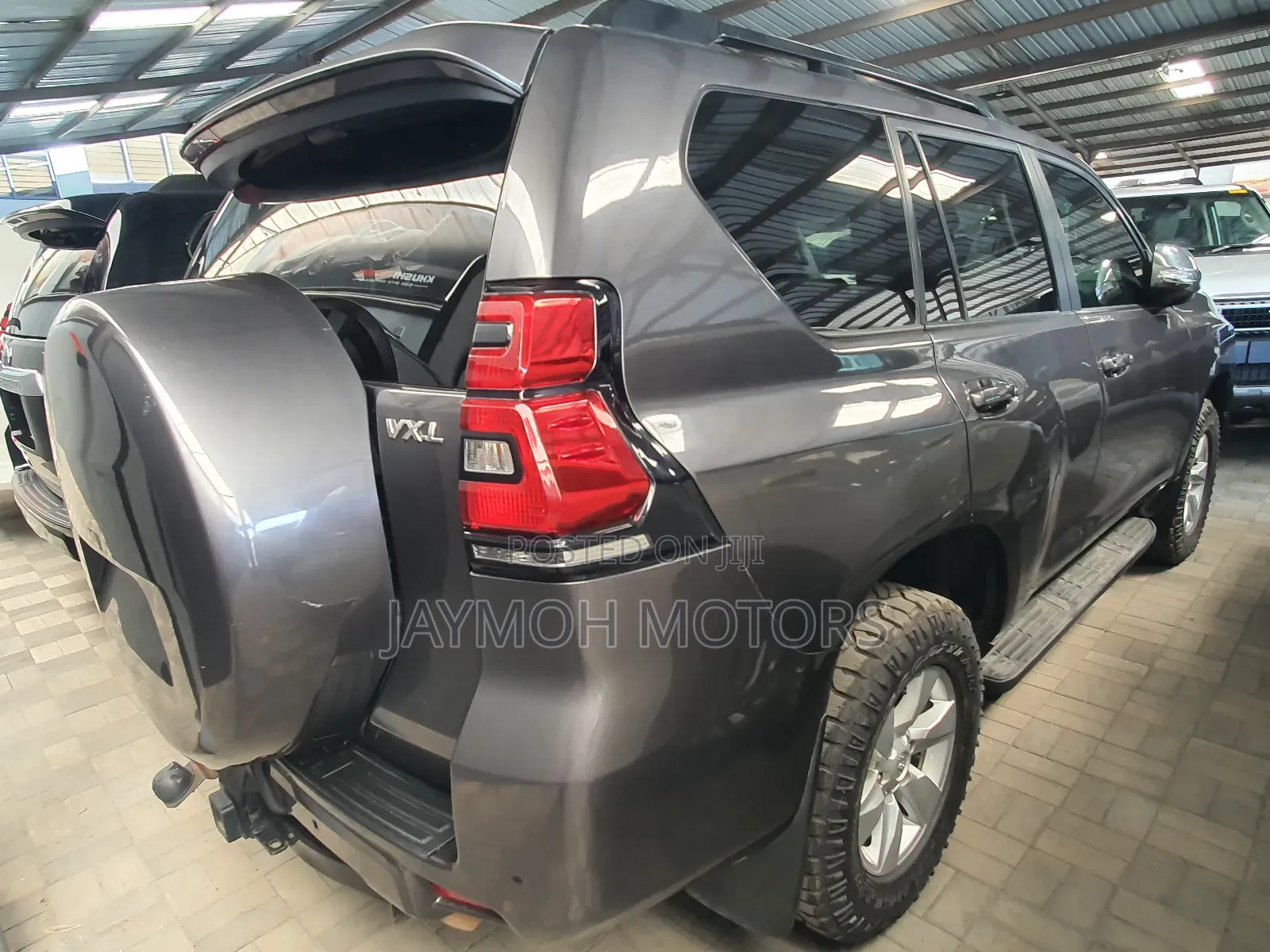 Toyota Land Cruiser Prado 2018 Gray