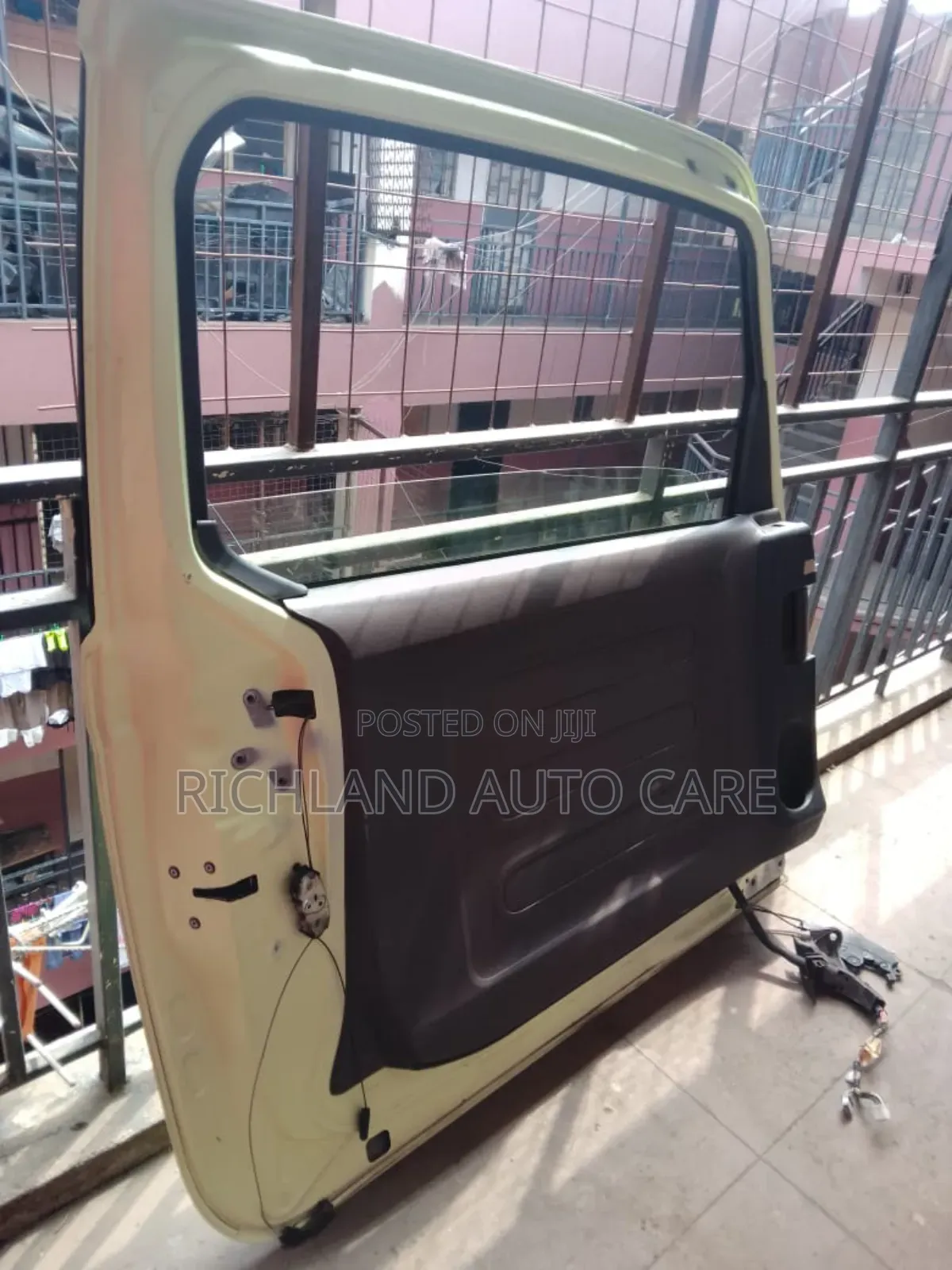 Porte New Model Front Left Door