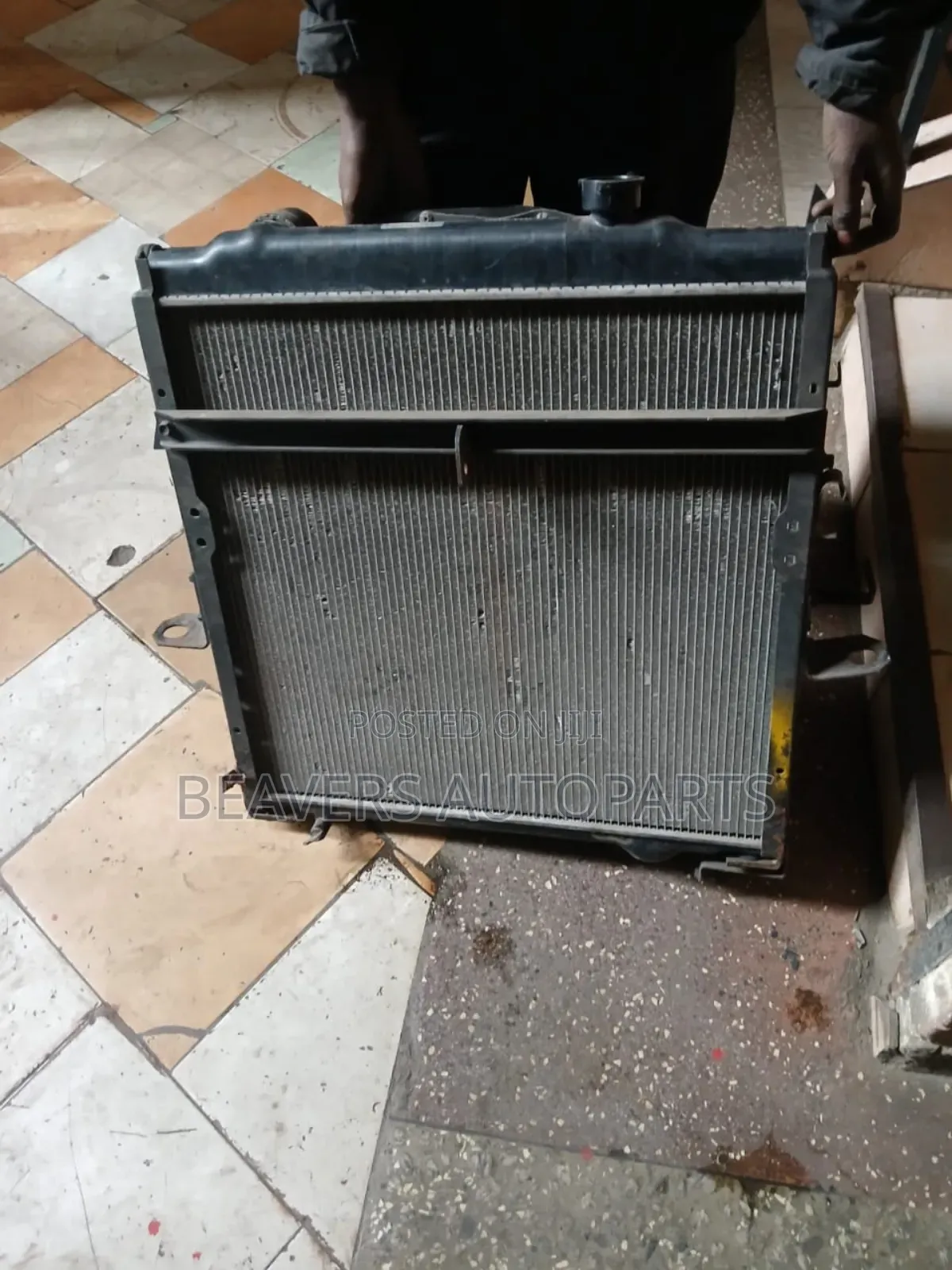 Isuzu FRR 33 Radiator