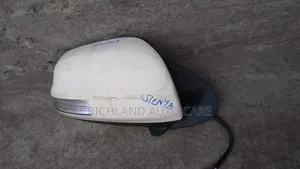 Sienta Side Mirror With Indicator