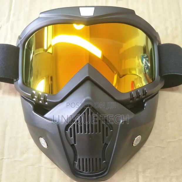 Riding Goggles With Face Mask: Style and Safety Combined