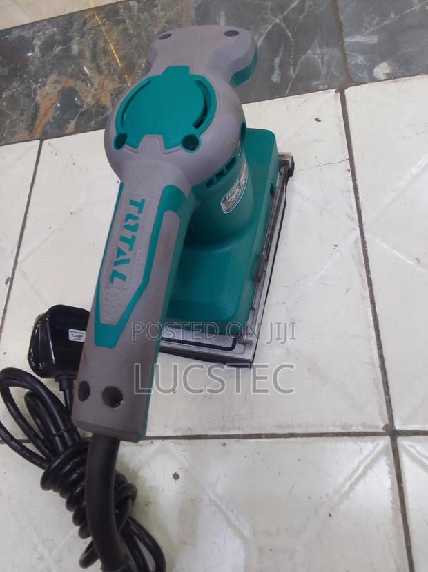 Total TF1301826 Finishing Sander 320W - thumbnail 2