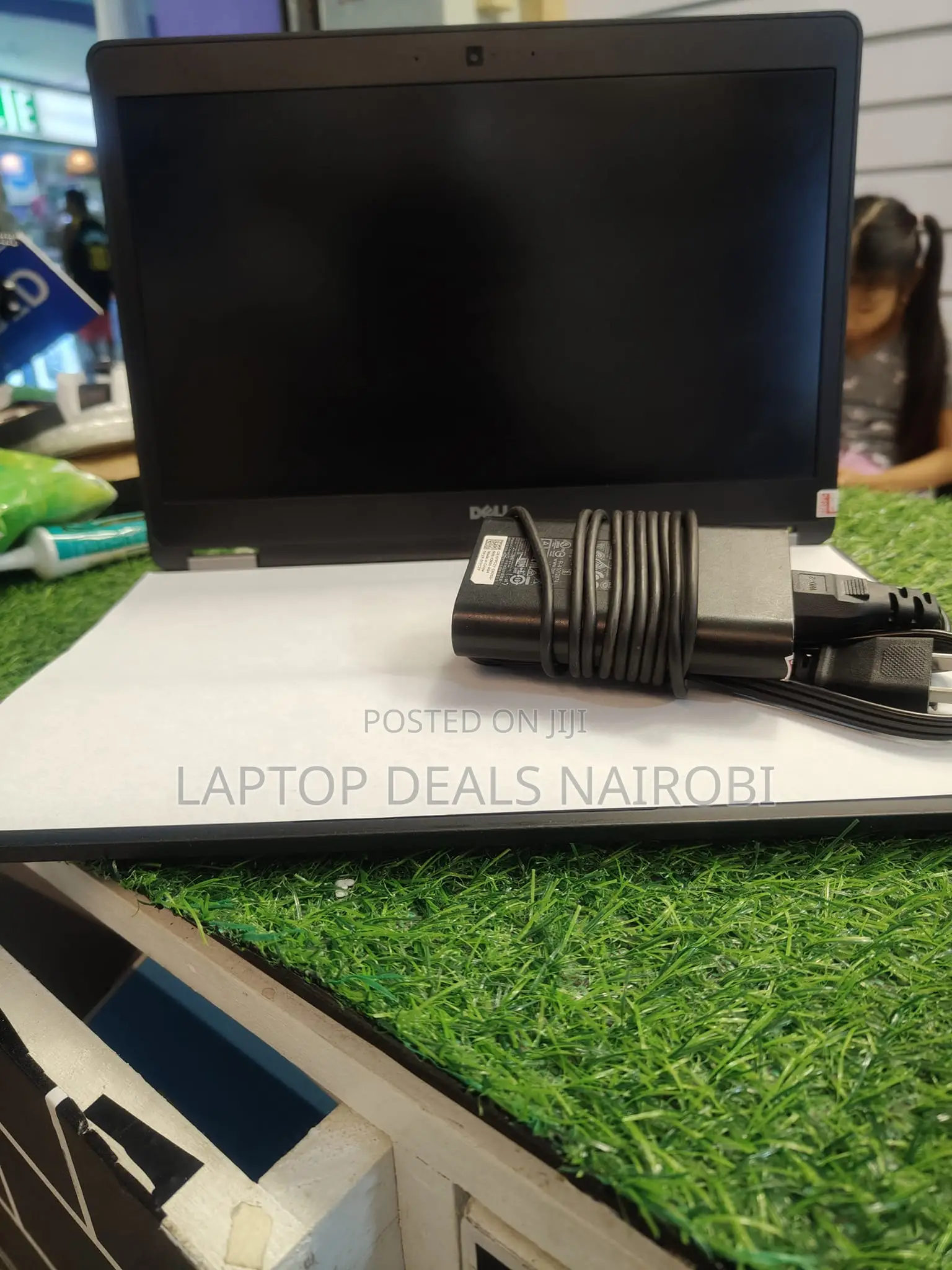 Laptop Dell Latitude 12 E7270 8GB Intel Core I5 HDD 256GB