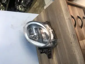 Daihatsu Cast 2015 Headlight