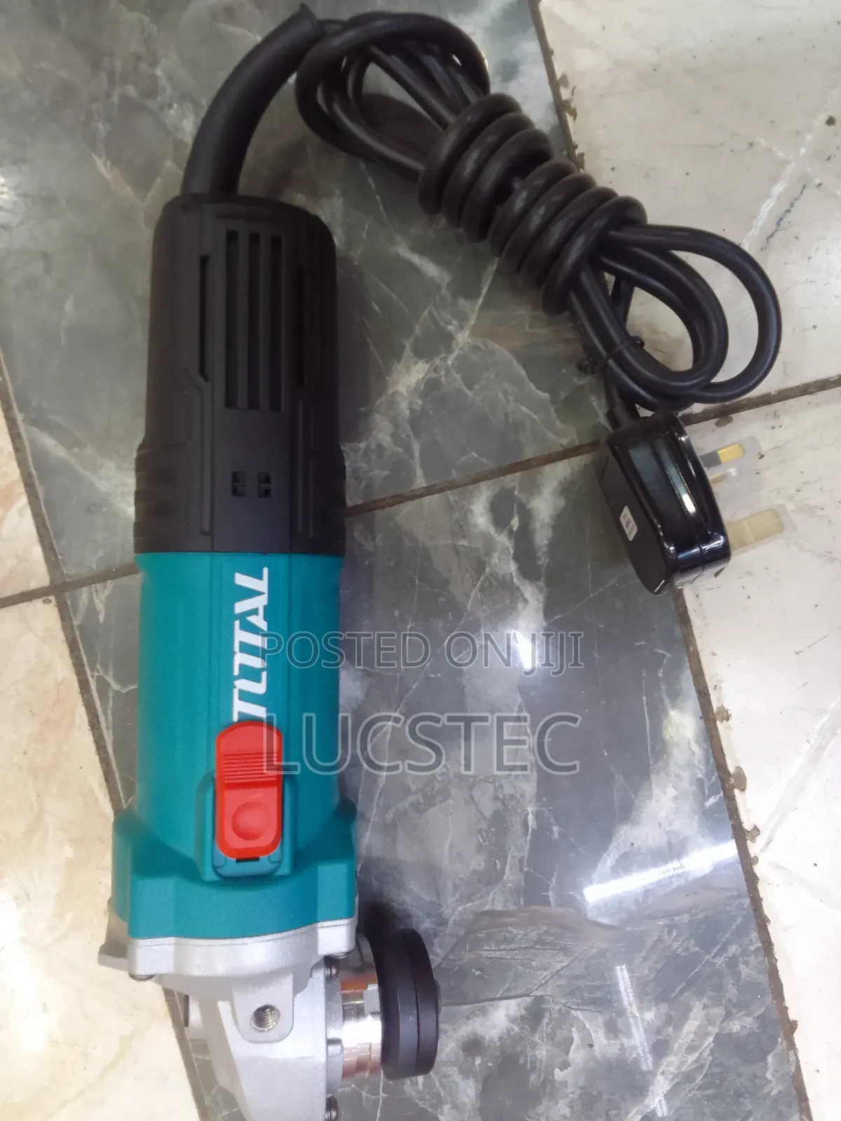 Total TG10711556 Angle Grinder 750W