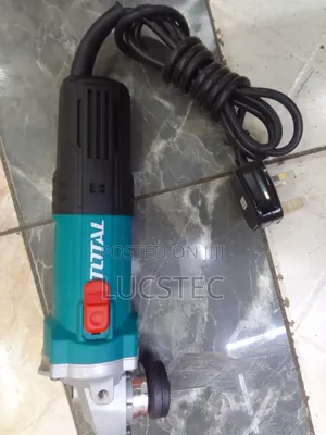 Total TG10711556 Angle Grinder 750W