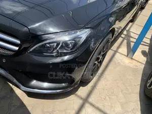 Mercedes-Benz C200 2016 Black
