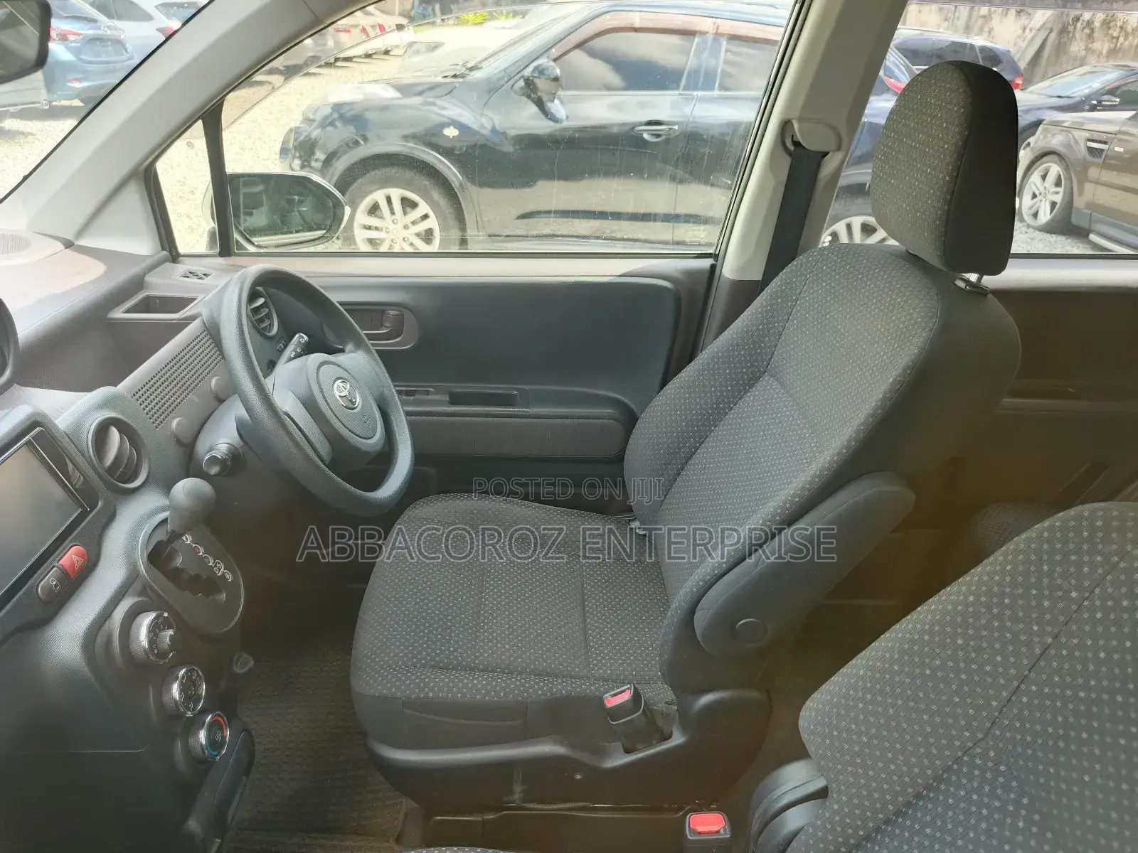 Toyota Spade 1.3 2017 Black