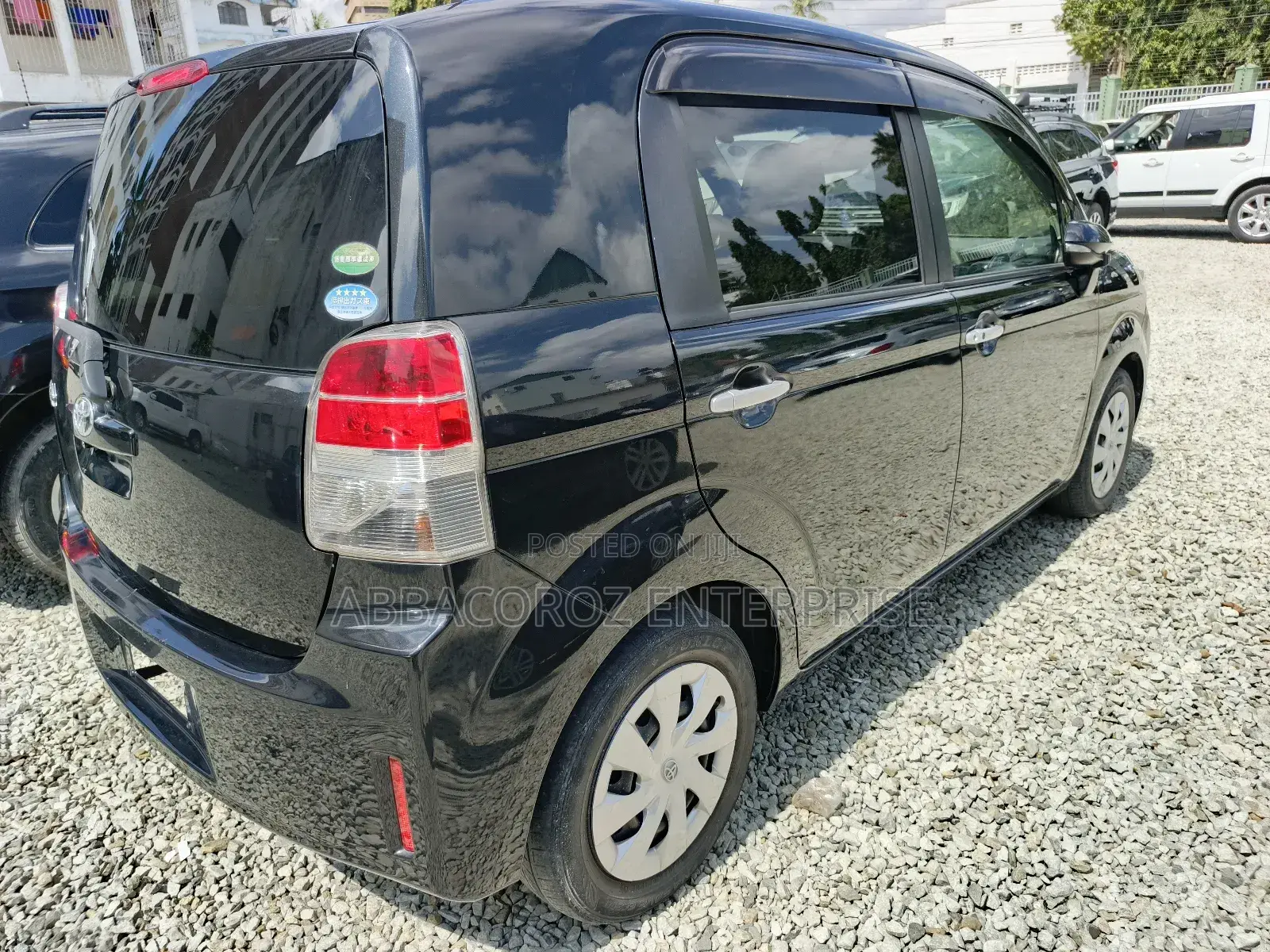 Toyota Spade 1.3 2017 Black