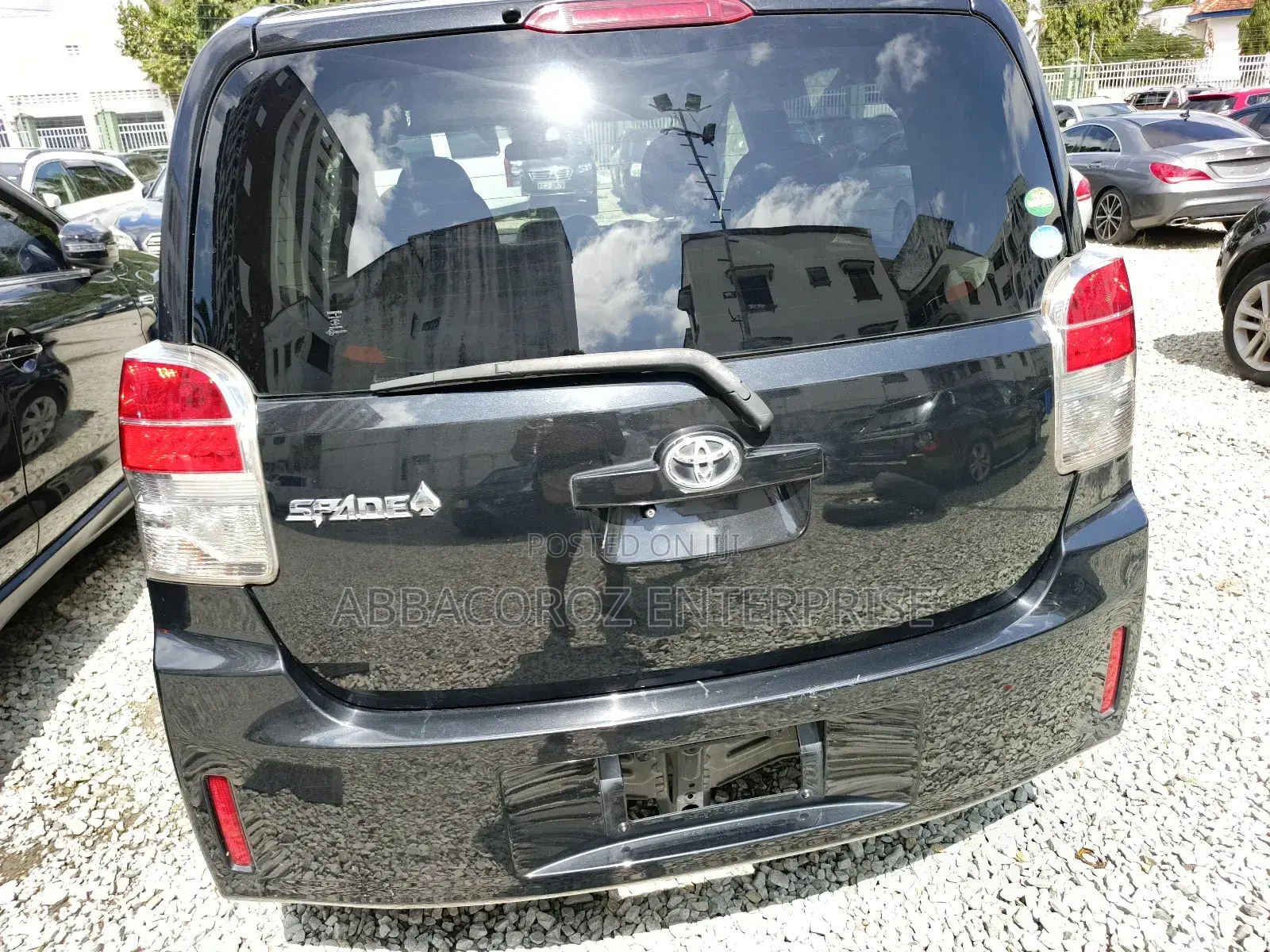 Toyota Spade 1.3 2017 Black