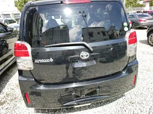 Toyota Spade 1.3 2017 Black