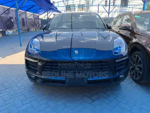 Porsche Macan Base 2017 Black