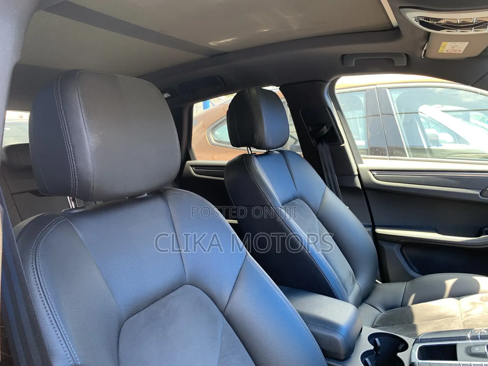Porsche Macan Base 2017 Black
