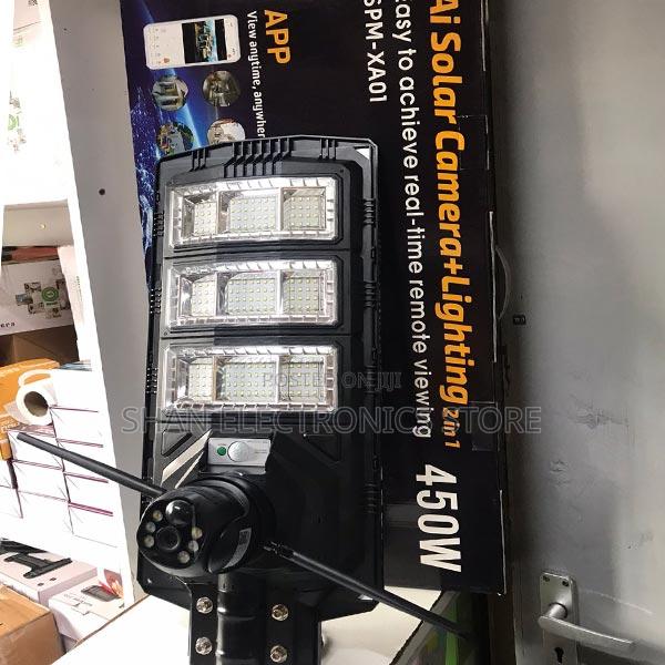 >>Solar Streetlight With 4g Simcard PTZ CCTV Camera 450w