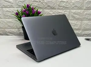 Laptop Apple MacBook Pro 2017 16GB Intel Core i7 SSD 256GB