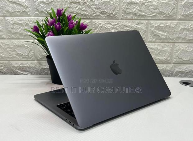 Laptop Apple MacBook Pro 2017 16GB Intel Core i7 SSD 256GB - thumbnail 2