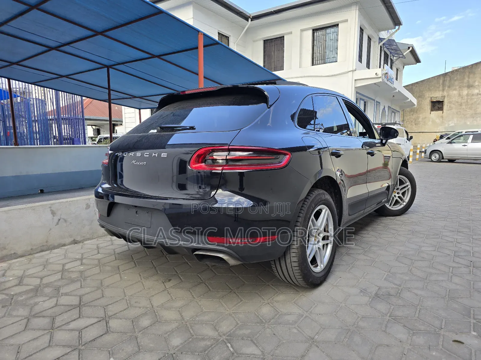 Porsche Macan Sport Edition 2018 Black