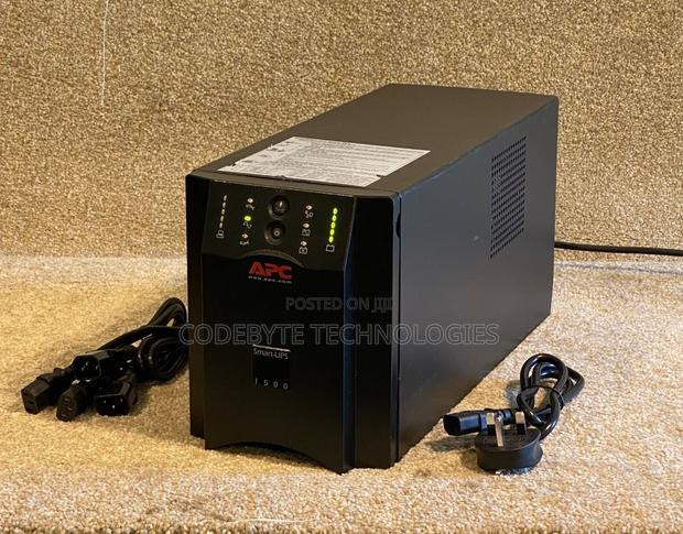 APC Easy UPS 1 Ph Line Interactive 1500VA, Tower, 230V, 4 Un - main view