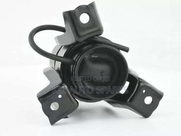 Nissan Teana Engine Mount. - thumbnail 2