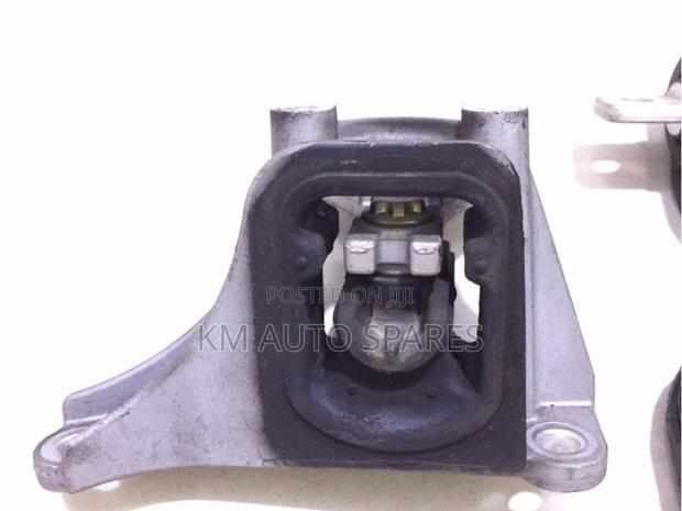 Honda Stream Gearbox Mount.