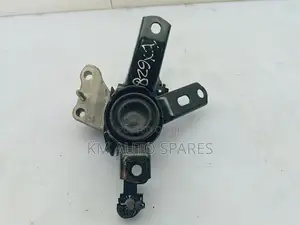 Toyota Auris Engine Mount.