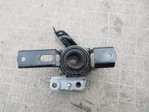 Toyota Ratics Engine Mount.