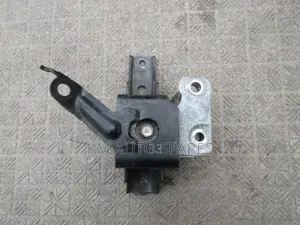 Toyota Ratics Engine Mount.