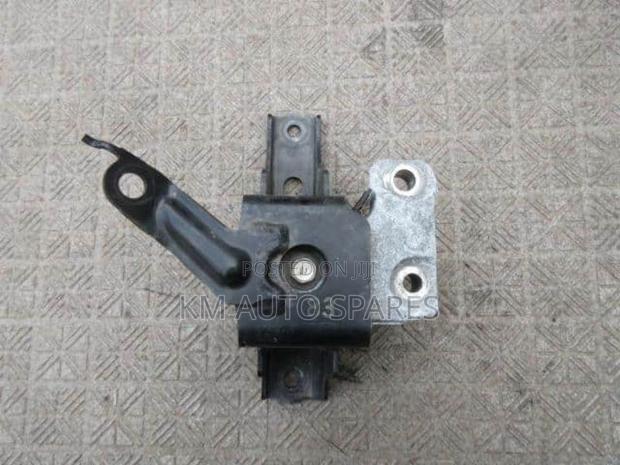 Toyota Ratics Engine Mount. - thumbnail 2