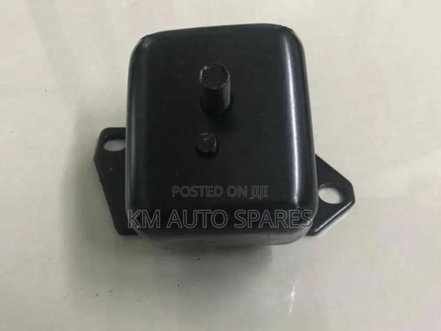 Toyota Rush Engine Mount. - thumbnail 4