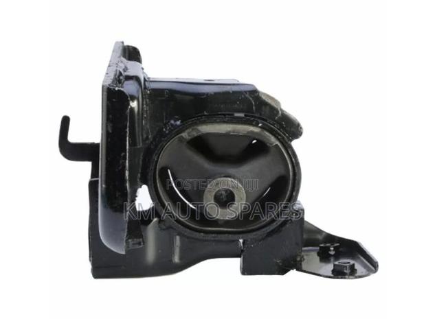 Toyota Vanguard Gearbox Mount.