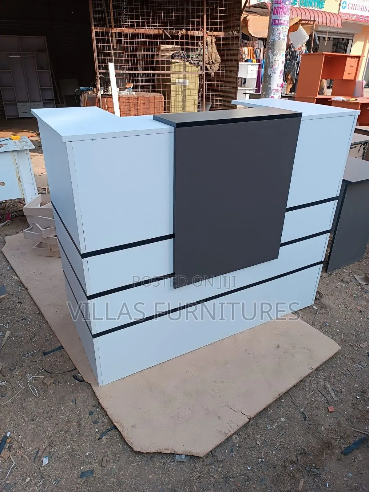 1.4 Reception Table