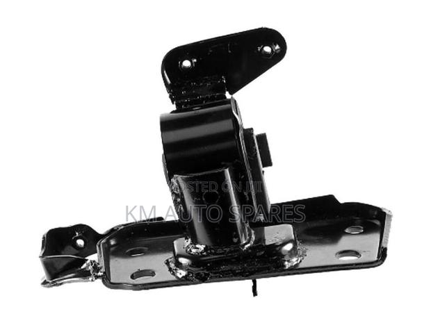 Toyota Rav4 Gearbox Mount. - thumbnail 2