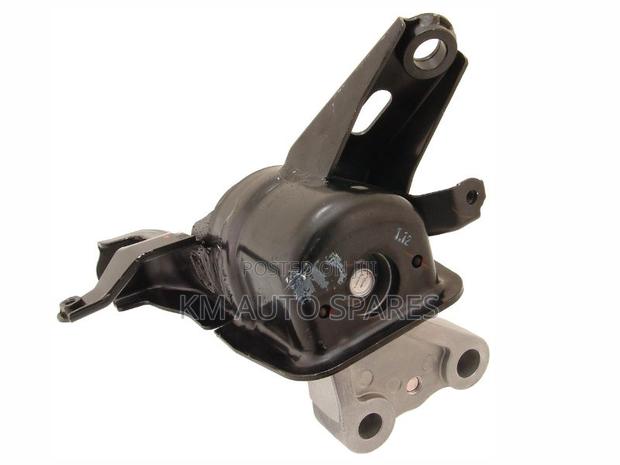 Toyota Rumion Engine Mount. - main view