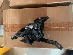 Suzuki Wagon R Gearbox Mount.