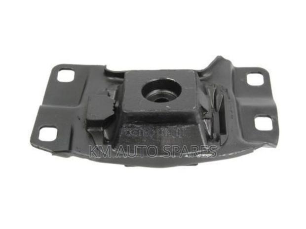 Mazda Premacy Gearbox Mount.