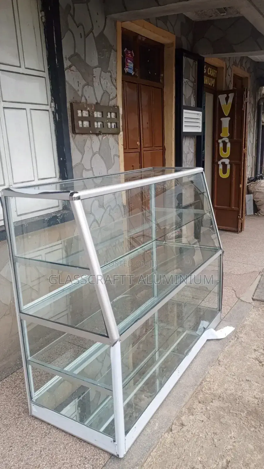Aluminum Showcase for Cake