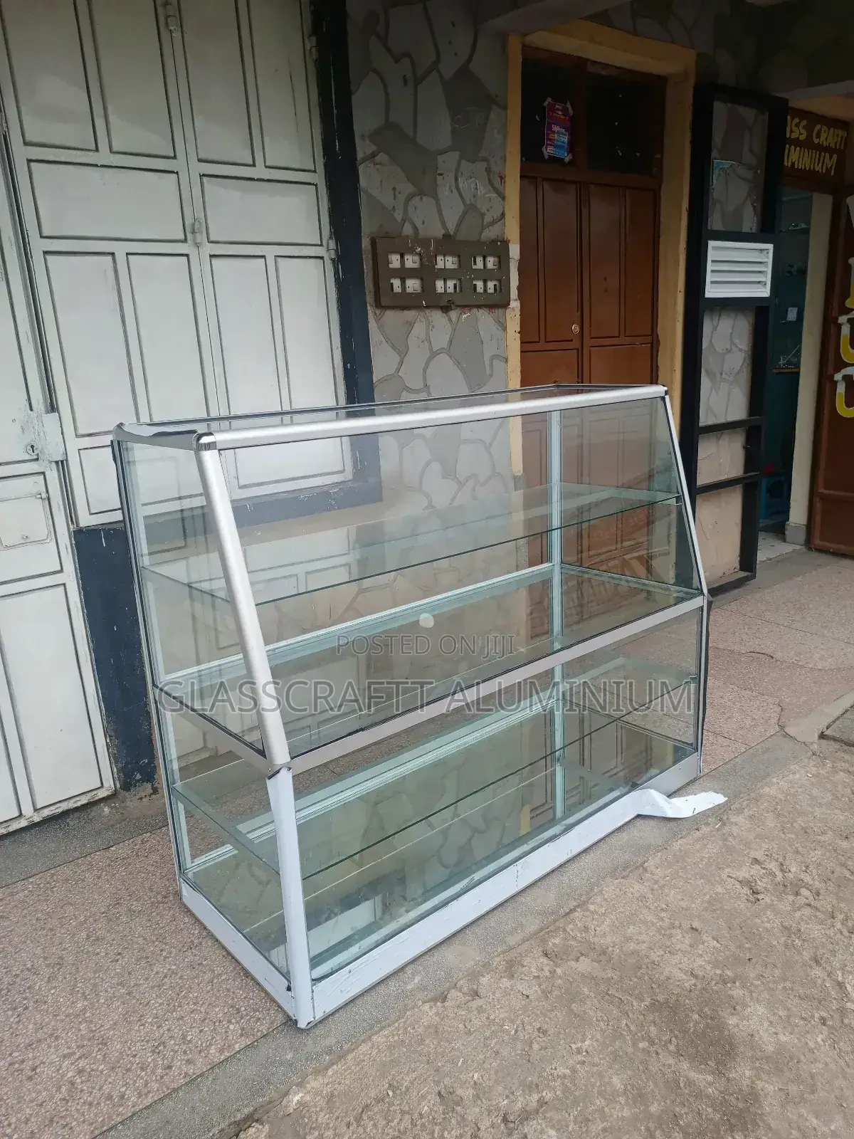 Aluminum Showcase for Cake