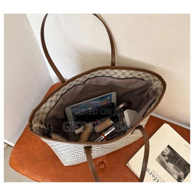 Vintage Pattern Ladies Handbag - thumbnail 3