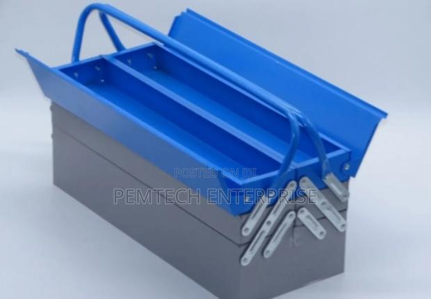 Cantilever Metallic Tool Box - main view