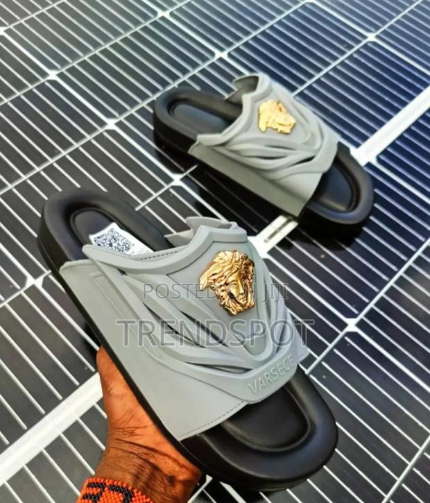Versace Slides Sizes (40-45) - thumbnail 3