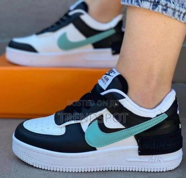 Af1 Shadow  
Sizes (36,37,38,)