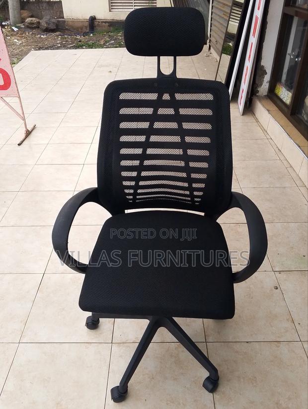 Headrest Chair - main view