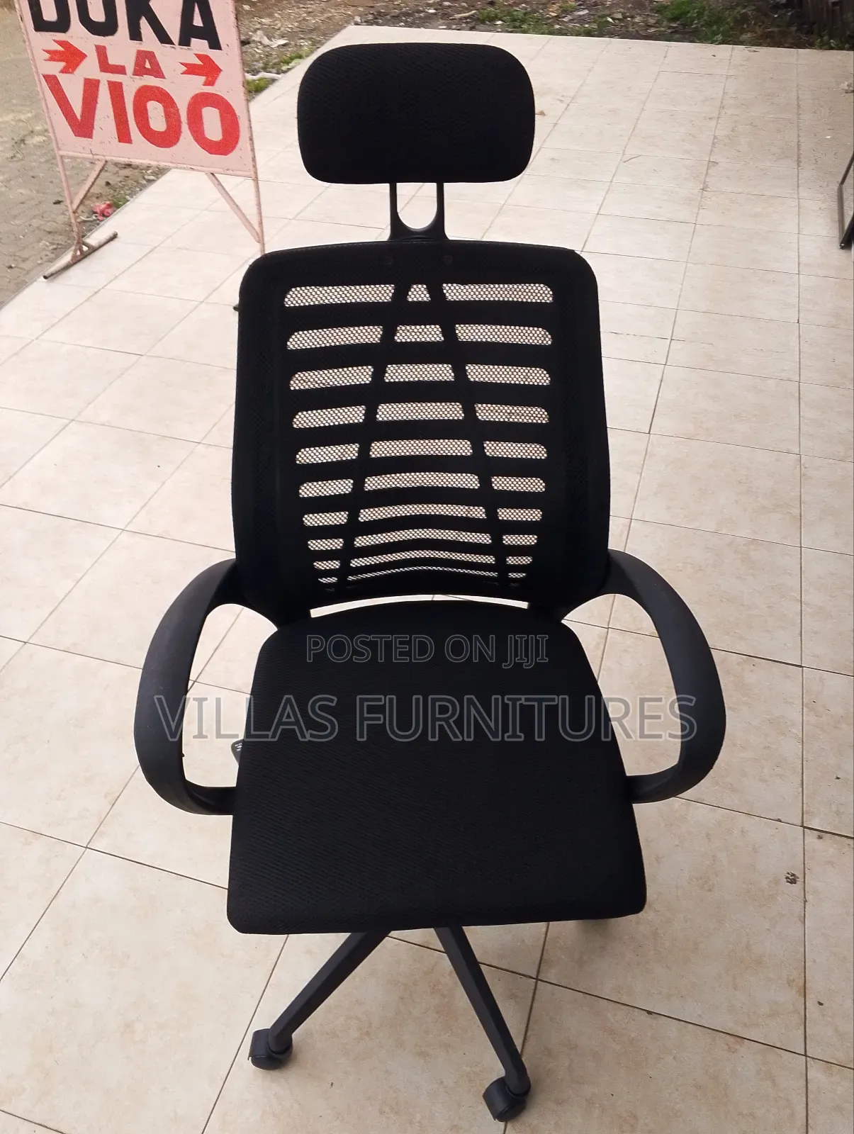 Adjustable Headrest Chair