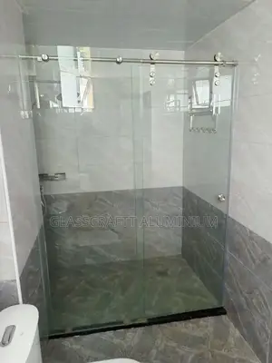 Framless Sliding Cubicle