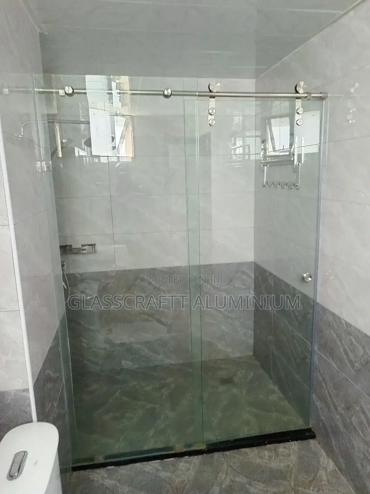 Framless Sliding Cubicle