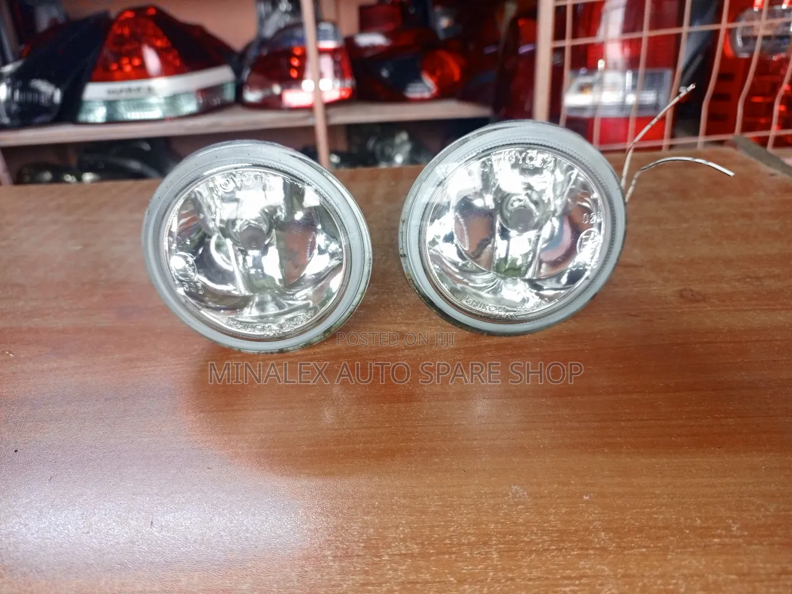Caldina Chopper 2005 Model Foglights Complete With Bulbs