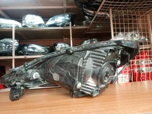 Honda Fit Hybrid Ex-Japan Nonzenon RHS Headlight