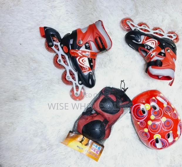 Complete Red Roller Skating Shoes With Protective Gears°•°°•