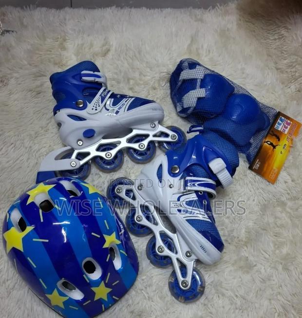 Complete Red Roller Skating Shoes With Protective Gears * - main view