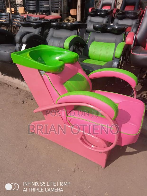 Pink/Green Shampoo Sink - main view